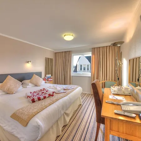 Muthu Queens Hotel, 4* Oban