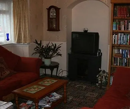 Glenview Hotel