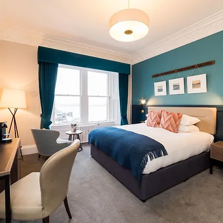 The Perle & Hotel