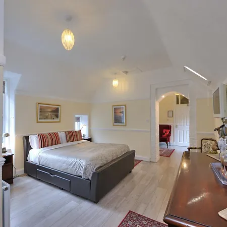 Glenrigh Guest House - Adults Only 4*