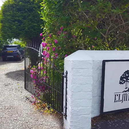 Elmbank Garden Apartment