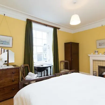 Glenmore Hotel 3*