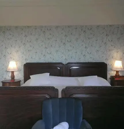 Hotel Glenmore 3*