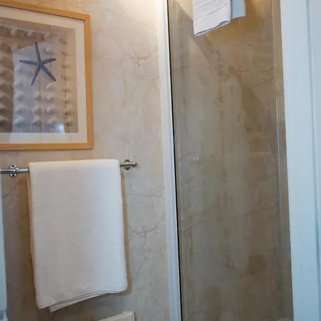 Casa de hóspedes Hawthornbank 4*