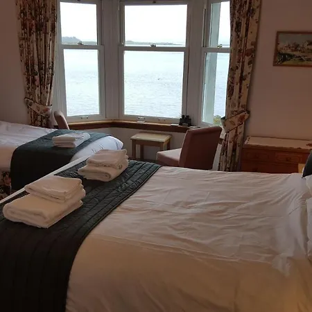 Ronebhal Guest house 4*