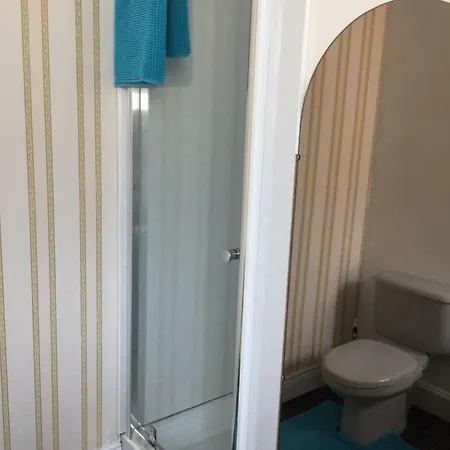 Tanglin Guest House 3*