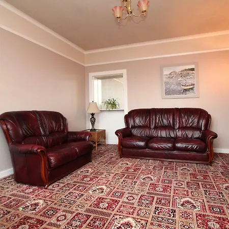 Three Bedroom House In Oban