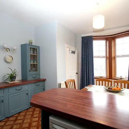 Three Bedroom House In Oban