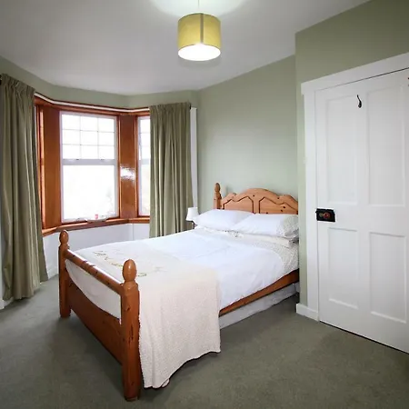 Three Bedroom House In Holiday home Oban
