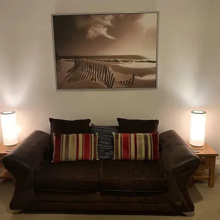 39c Apartment