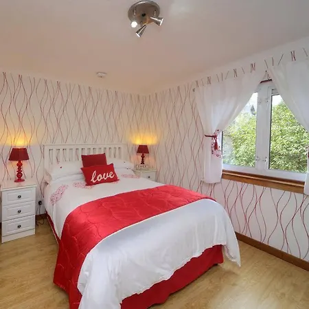 Grove Bed & Breakfast 4*