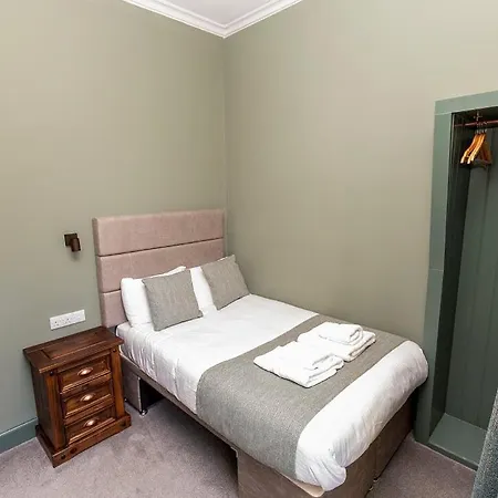 The Whisky Vaults 3* Oban
