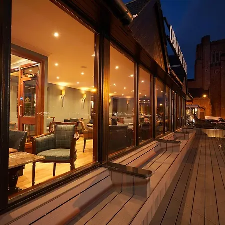 Bay Hotel