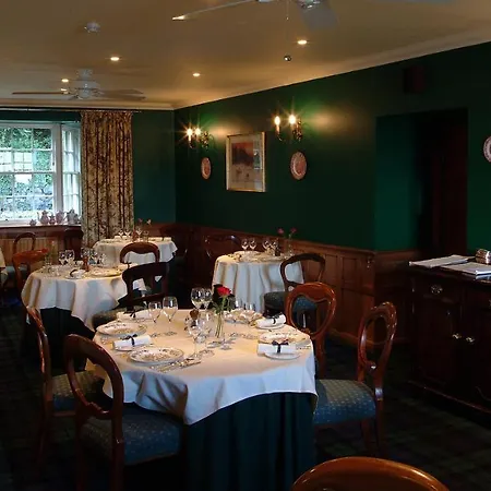 Manor House 4*
