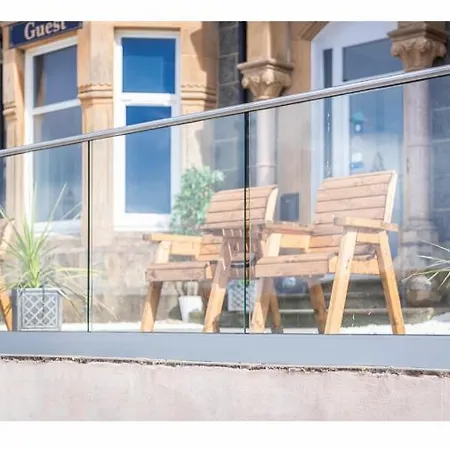 Guest house Mackays 4*