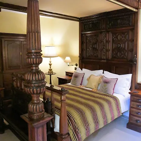 Barcaldine Castle 5*