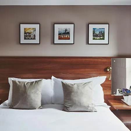Hotel The Ranald 2*