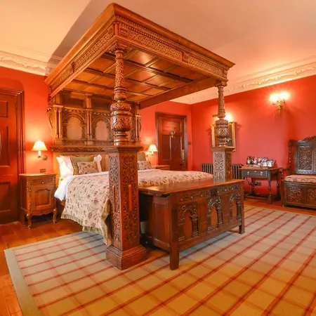 Barcaldine Castle 5*