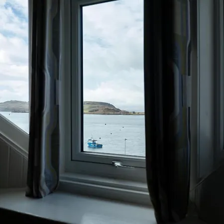 Corran House 2*