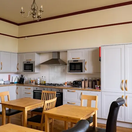 Corran House 2*