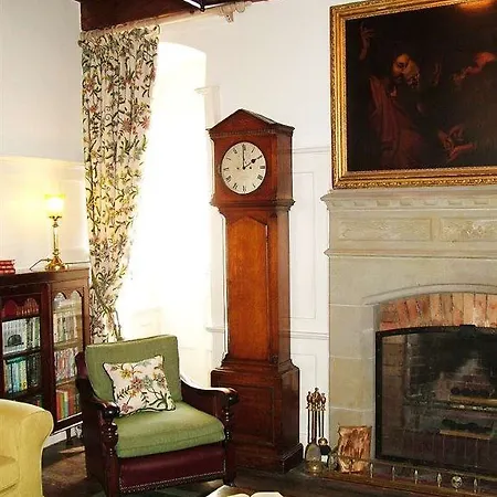 Barcaldine Castle Bed & Breakfast 5*