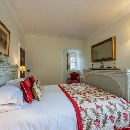 Barcaldine Castle Bed & Breakfast Oban