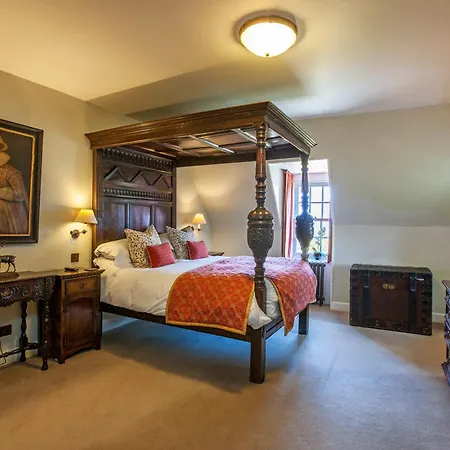 Barcaldine Castle Bed & Breakfast