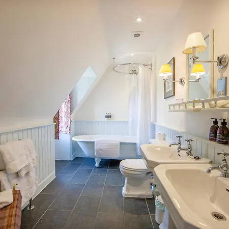 Barcaldine Castle 5* Oban