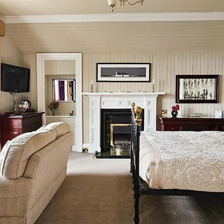 Ards House Bed & Breakfast 4*