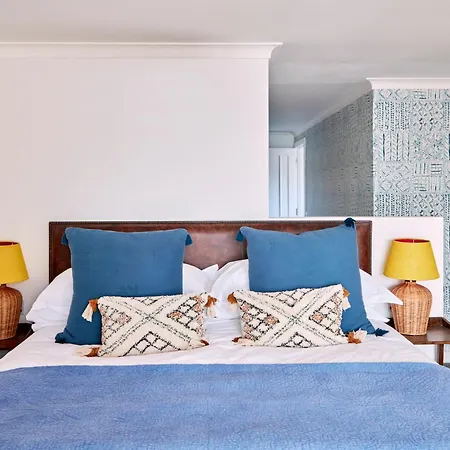 Hotel No.26 By The Sea
