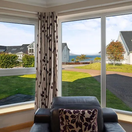 Stunning Sea Views - Luxury 4br House *