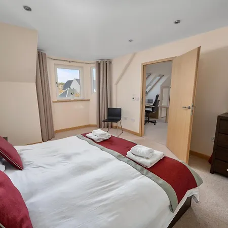 Stunning Sea Views - Luxury 4br House
