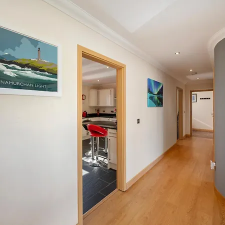 Holiday home Stunning Sea Views - Luxury 4br House *