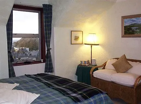 Roseneath Hotel