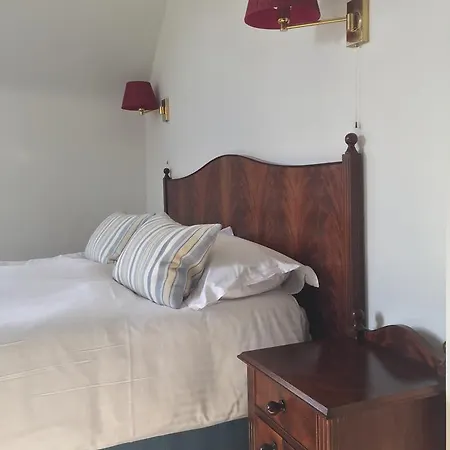 Glenburnie House